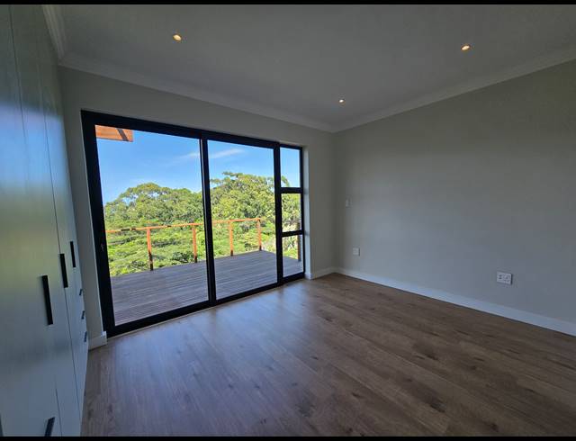 4 BEDROOM HOUSE FOR SALE IN NEW SALT ROCK CITY